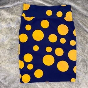 EUC LLR Cassie pencil skirt. Large. Navy blue base with gold circle pattern
